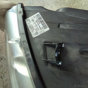 Xenony skoda superb II pravy levy bi-xenon svetla prave leve - 13