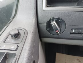 VW T5 Caravella 2,0tdi 132kw long 4x4 - 13
