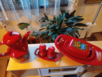 Kuchyňka s bohatým příslušenstvím - 13