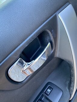 Nissan Qashqai 2007, 2.0 - 13