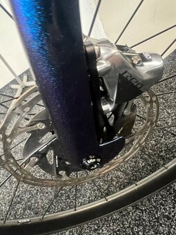 Dogma F vel 53 zipp 303s sram red axs - 13