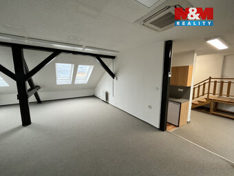 Pronájem kanc. prostoru, 277 m², Ostrava, ul. Nemocniční - 13