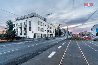 Pronájem obchodního prostoru 168 m², Praha 6, ul. Bělohorská - 13