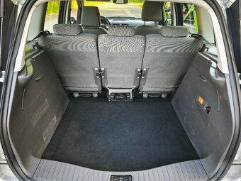 Ford C-MAX 1.6 benzín, rok výroby 2007 - 13