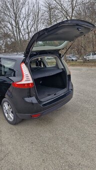 Renault Grand Scenic 2.0 nafta 2012 5 mist - 13