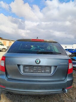 Škoda Superb 2 2.0 103kw CFF rv 2011 kombi - 13