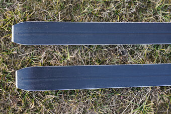 Backcountry běžky 180 cm + vázání Rottefella Magnum - 13