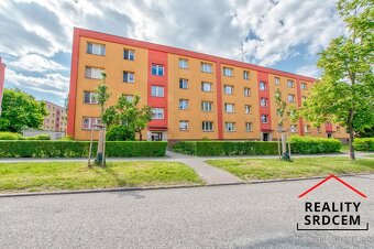 Pronájem družs. bytu o velikosti 2+1+lodžie/55 m2 na ul. Na  - 13