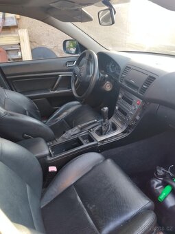 Subaru Legacy - 13