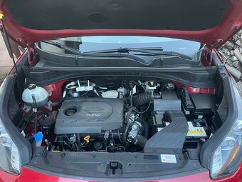 Kia SPORTAGE červená-metalíza 1.7 CRDi 4x2 104kw (2017) - 13