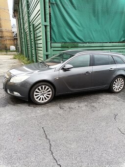 Opel Insignia 2.0 cdti sport tourer - 13