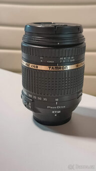 Zrcadlovka Nikon D7200 a hromada příslušenství - 13