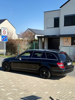 Mercedes-Benz C-Class W204 - 13