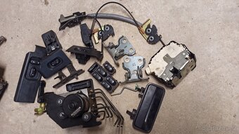 land rover freelander díly TD4 2000-2006 - 13