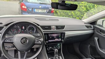 Superb 3 2018 2.0 TDI 7DSG style plus - 13