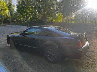 Mustang 4.0 V6 perfektní stav - 13