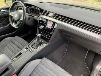VW Passat B8 2.0 TDI 110 kW/DSG/R-Line/FULL LED/12.2021 - 13