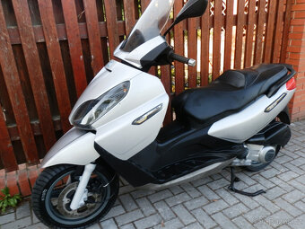 Piaggio X7 125 - 13