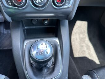 CITROEN C4 1,6HDI 68kW EXKLUZIV VÝBAVA - 13