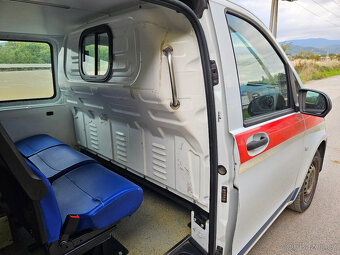 Predám Mercedes-Benz Vito 111 CDI Sanitné - 13