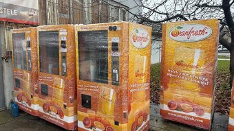 Exkluzivní Nabídka: 4 ks Automatů na Čerstvě Lisovanou Pomer - 13