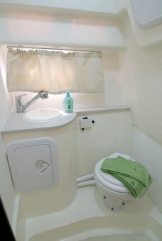 Prodám nová kabinová jachta CABIN 23/6,9m - 13