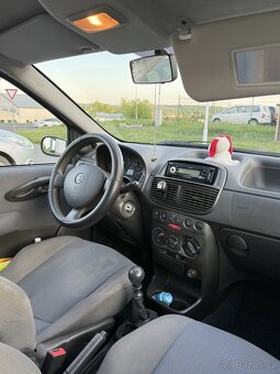 Fiat Punto 1.2 2003 - 13