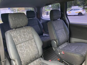 Toyota Previa D4D, 7 míst - 13