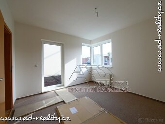Prodej koncového řRD 4+1 [125m2] se zahradou, 2x parking, Če - 13
