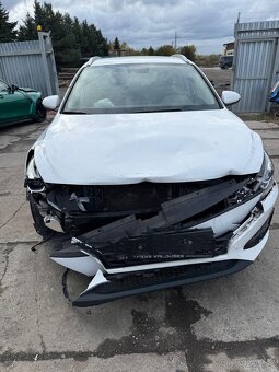 Hyundai I30 1.5i start plus pojizdne 2022 - 13
