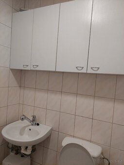 Pronajmu obchodní prostor Chrudim - 13