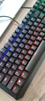 mechanická herní klávesnice Trust GXT 890 Cada. - 13