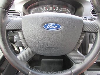 Ford Focus 1.6 TDCi 66kW kombi, nová STK, klima - 13