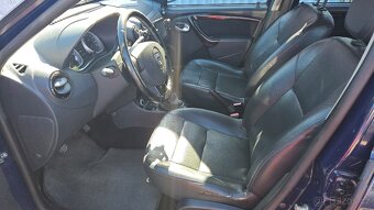 DACIA DUSTER 1,6 i 4x4 - 13
