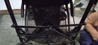 Golfový kočárek - 13