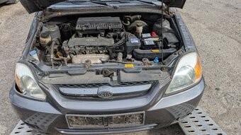 Kia Rio combi 2004 1.4 benzínové motor - 13