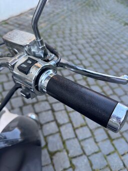 SKÚTR ZNEN RETRO - 13