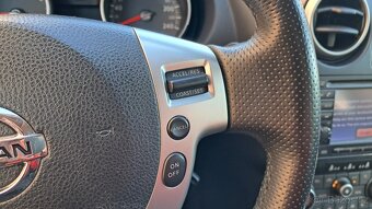Nissan Qashqai, 2.0i / 4x4 ČR - 13