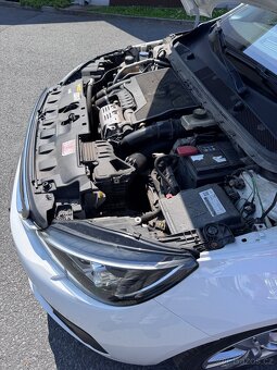 Peugeot 308 kombi 1.2 Pure Tech, 81 Kw, koupeno v ČR - 13
