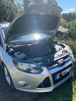 Ford Focus MK3 kombi 1.6 110kW benzín, výhřev sedaček a skla - 13