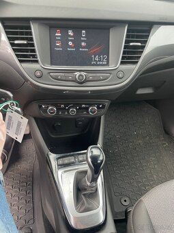 Opel Crossland 1.2i 96kw, r.12/2022, klima, automat, 1. maji - 13