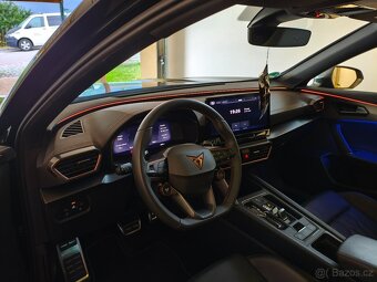 Cupra Formentor VZ 1,4 TSi 180kw,DCC,360°,panorama,virtual - 13