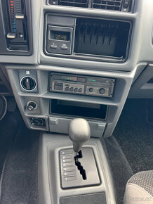 Ford Sierra 2,0i CLX, automat - 13