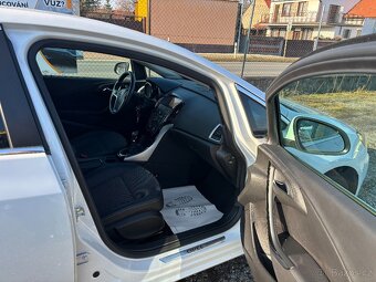 Opel Astra 2016, 103kw, TOP - Auta na splátky BEZ registrů - 13