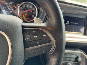 Dodge Challenger 5.7 V8 HEMI R/T, USA - 13