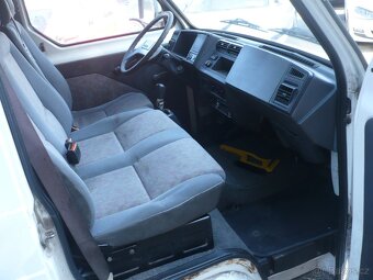 Nissan   Trade   3.0 D - 13