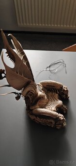 Predatoři Neca 1/10 + Hound+trůn - 13