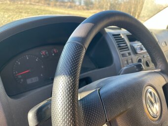 VW Transporter T5 9míst - 13