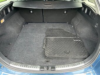 Toyota Auris 1.8 Hybrid Executive - 13