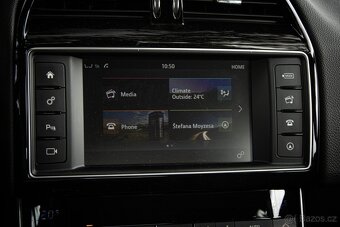 Jaguar XE 2.0 I4D Prestige AT - 13